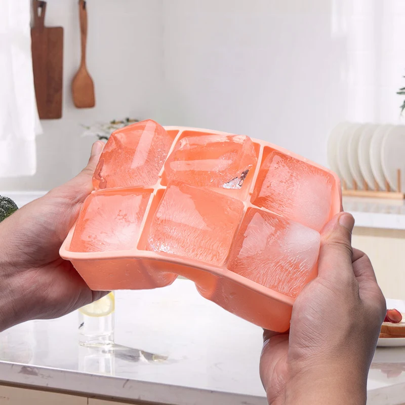 6 Cubes bpa free Silicone Ice Cube Tray With Lid Ice Ball Maker Molds
