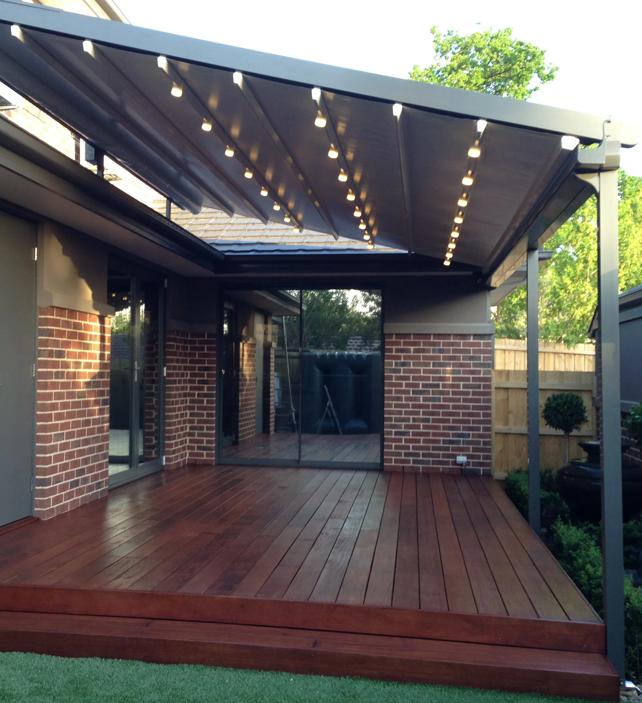Motorized Waterproof Garage Awning Cost PVC Retractable Pergola