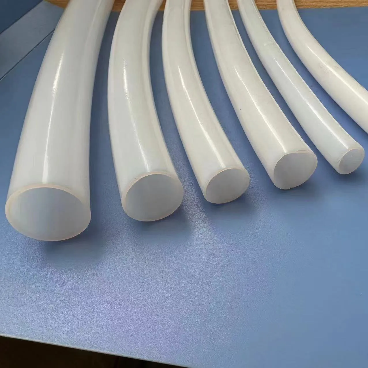 Высококачественная высокотемпературная нержавеющая сталь плетеная Ptfe Гибкая отличная электрическая Изоляционная трубка