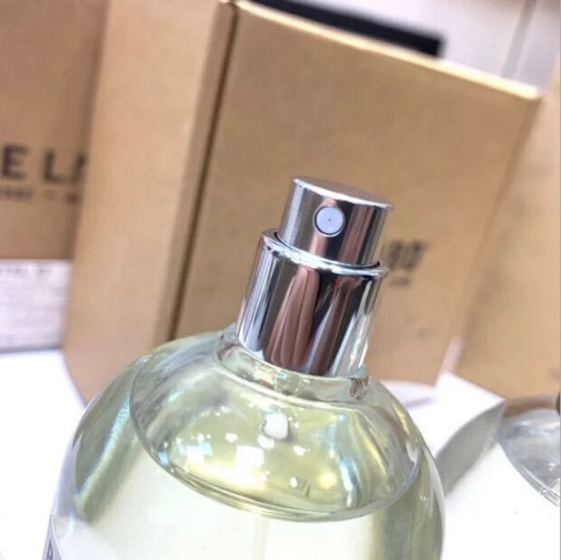 
Custom China 50ml 100ml Elegant Empty Clear Luxury Round Mist Spray Oil Glass Perfume Bottle with Spray Caps for Sale 