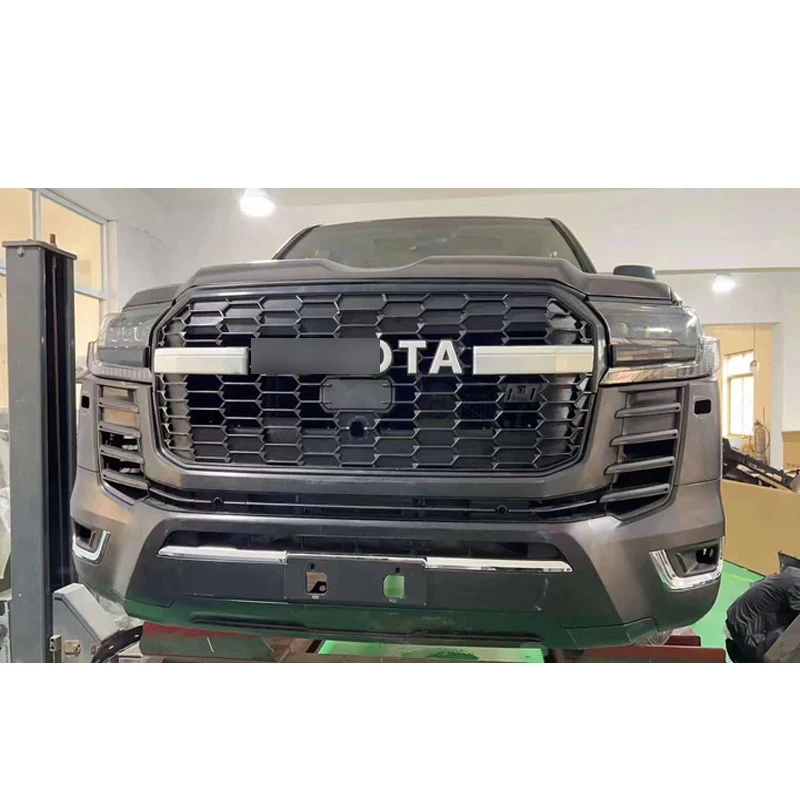 New Design Facelift Body Kits For 2017 Land cruiser Upgrade