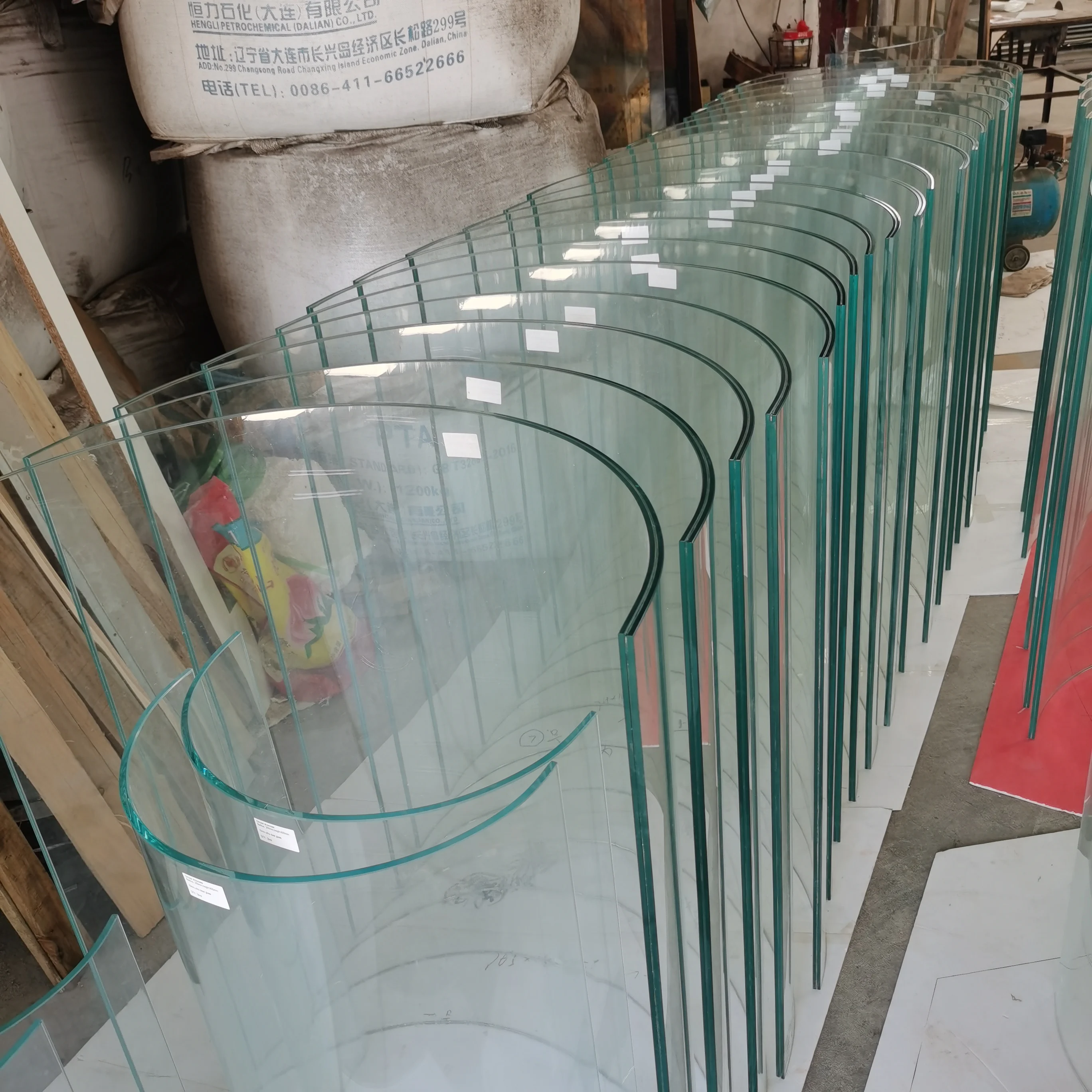 laminated curved glass shower screen bathroom outdoor greenhouses building wall dining tables home staircase glass railing