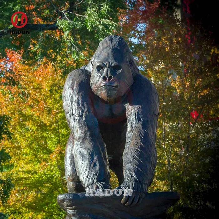 Large size modern garden bronze modern life size gorilla sculpture statue for sale
