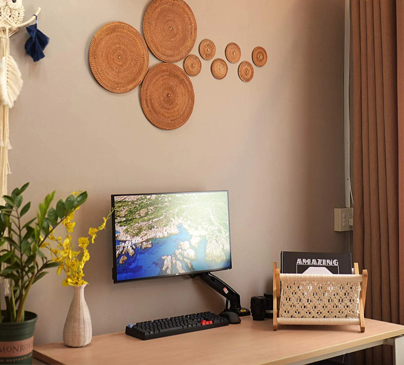 Bohemian Macrame Bamboo Book Holder for Magazine Newspaper Wooden Magazine Holder Bamboo Magazine Rack