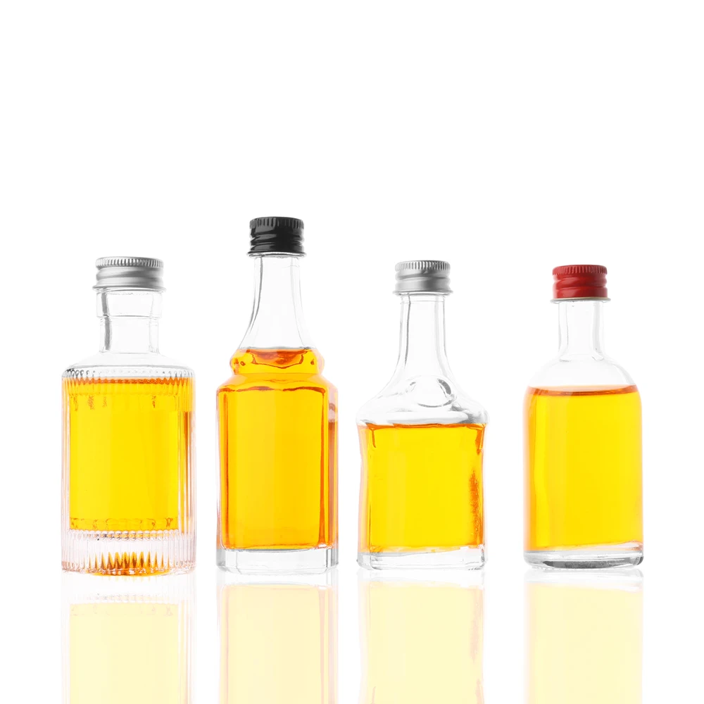 Various Style Custom Popular Hot Sale 50ml Empty Round Square Portable Liquor Tequila Whiskey Brandy Glass Bottle With Screw Cap