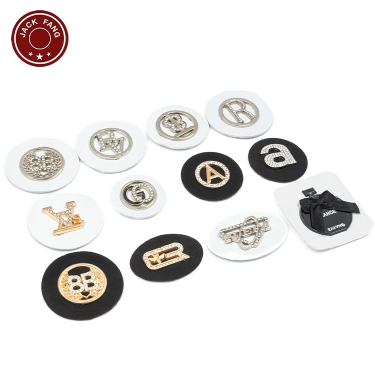 Manufacturer OEM Pu Leather Patch Labels Iron on Hat Children Leather Label Red Leather Labels for Clothing