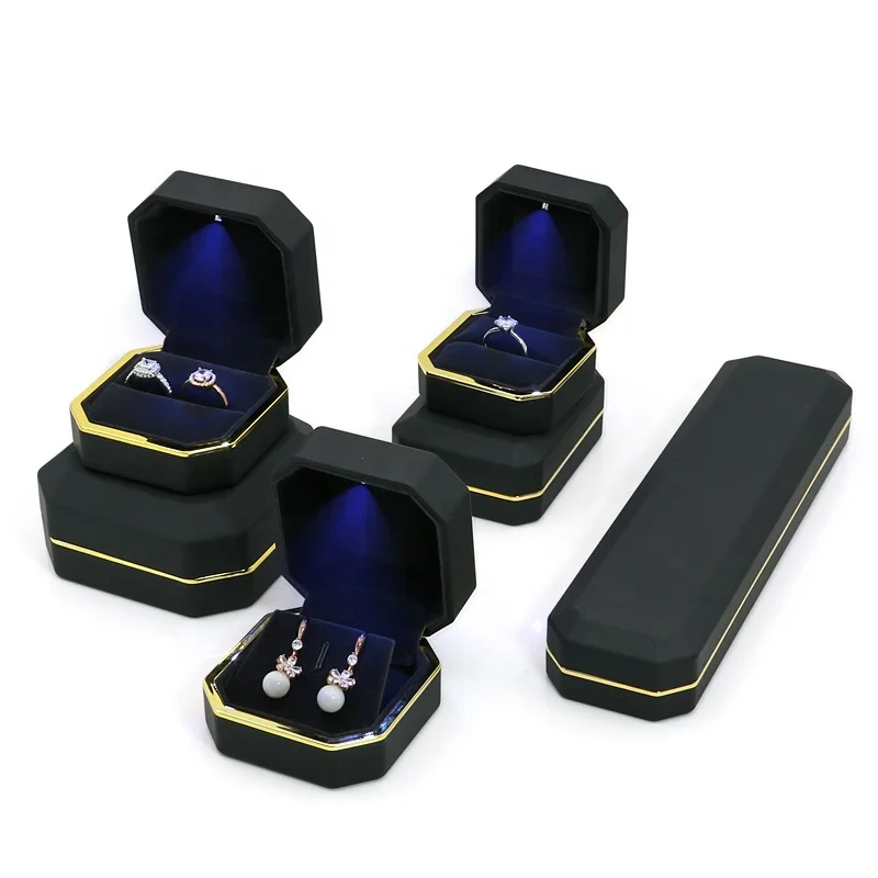 Factory Wholesale LED Light Ring Box Black Engagement Necklace Box Jewelry Box Organizer Storage Mens Leather Watch Newest JH411