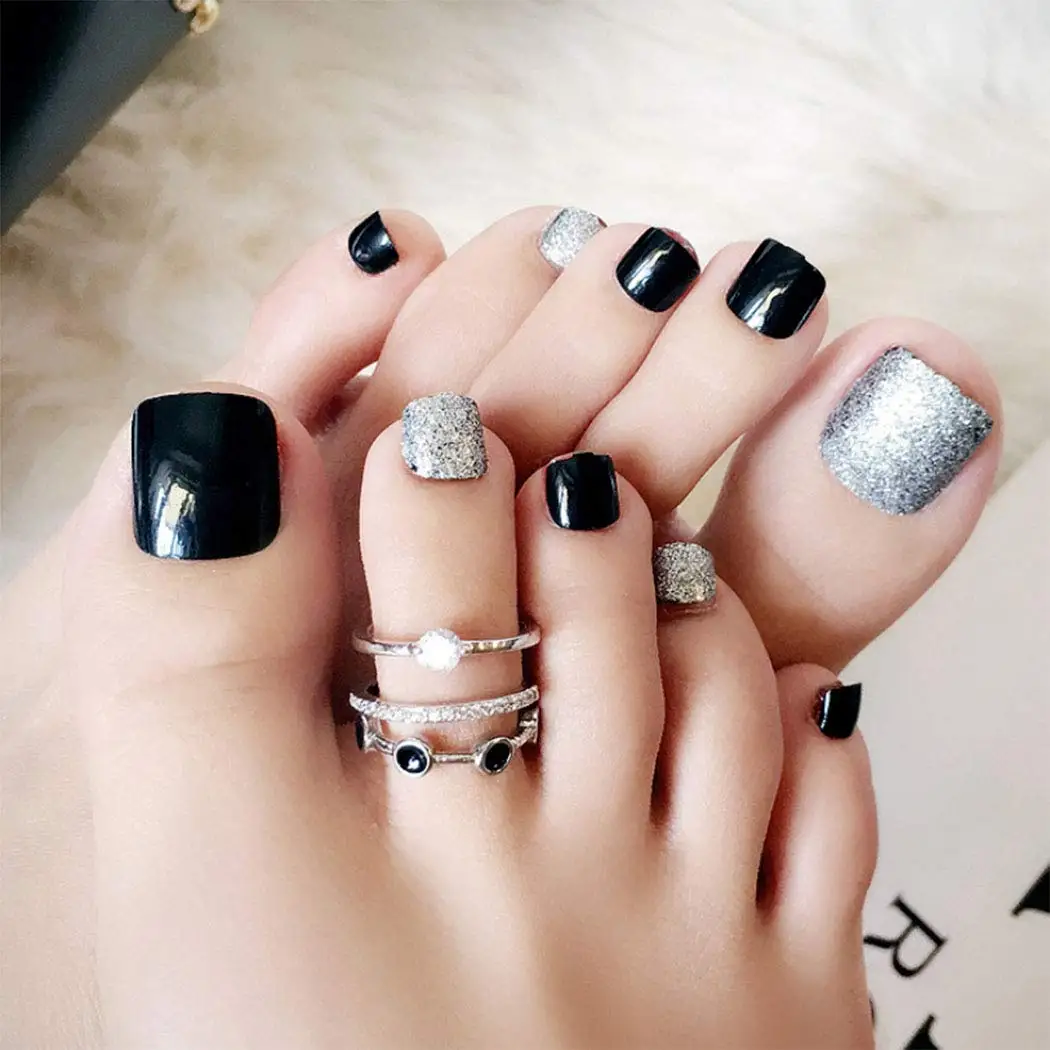 Wholesale Black Sparkly Moon Star Full Cover False Nails  Accessories Women Girls Short Press On Toenails with Rhinestones.jpg