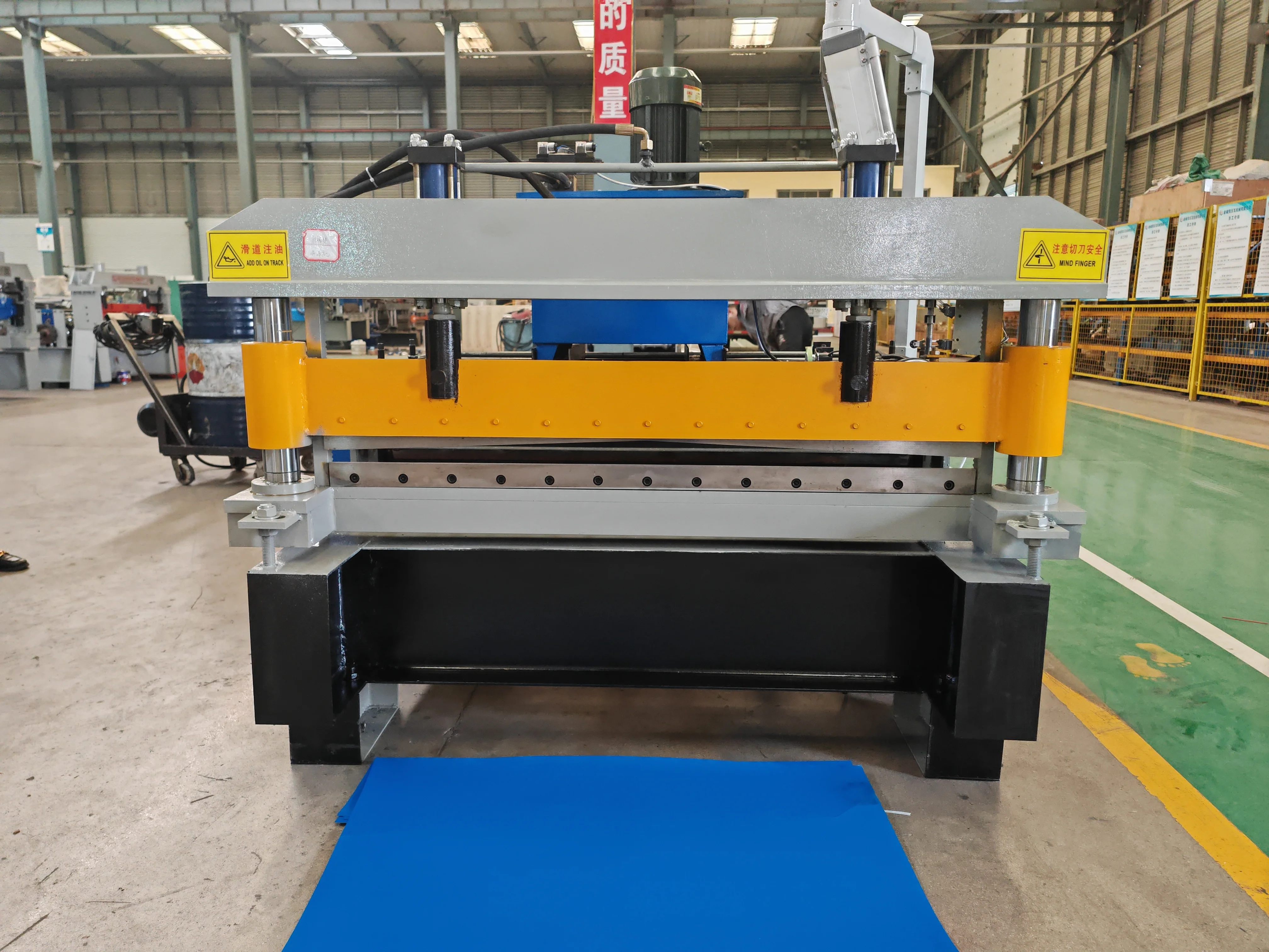 Hot selling product metal coil slitting cutting roll forming machine