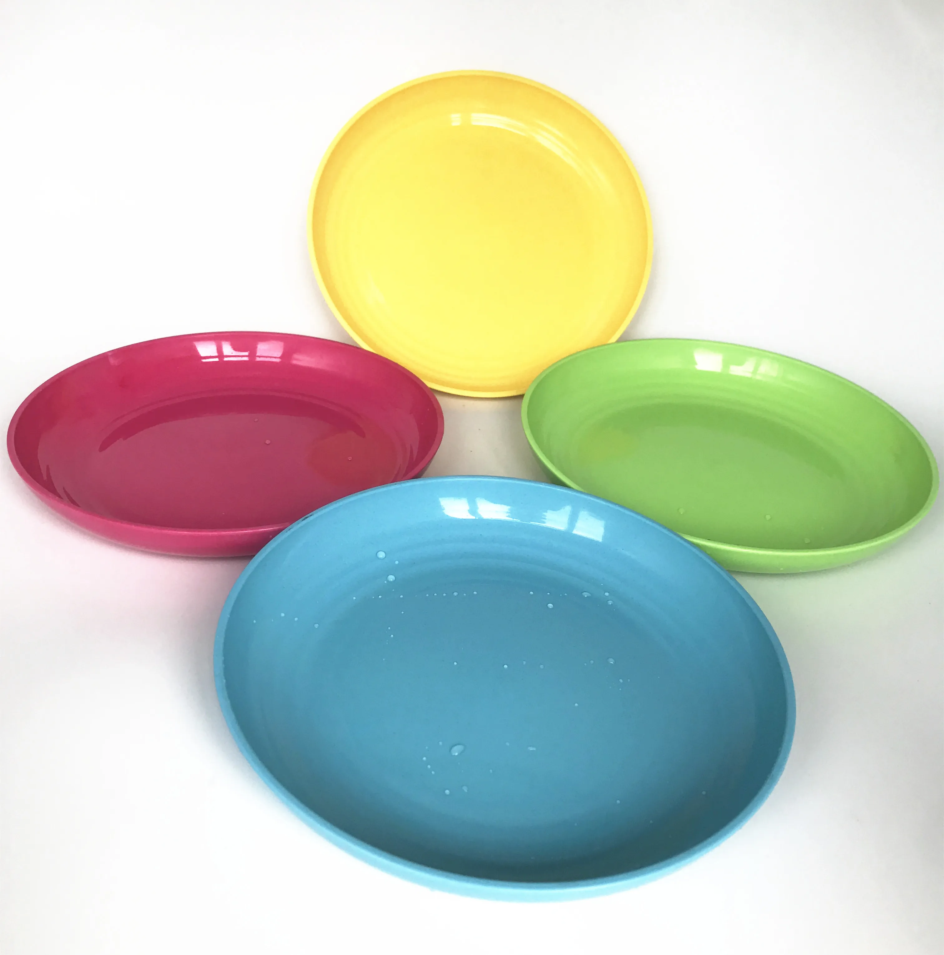 Microwave And Dishwasher Safe Reusable BPA Free Hard Plastic Plates With Customize Packaging