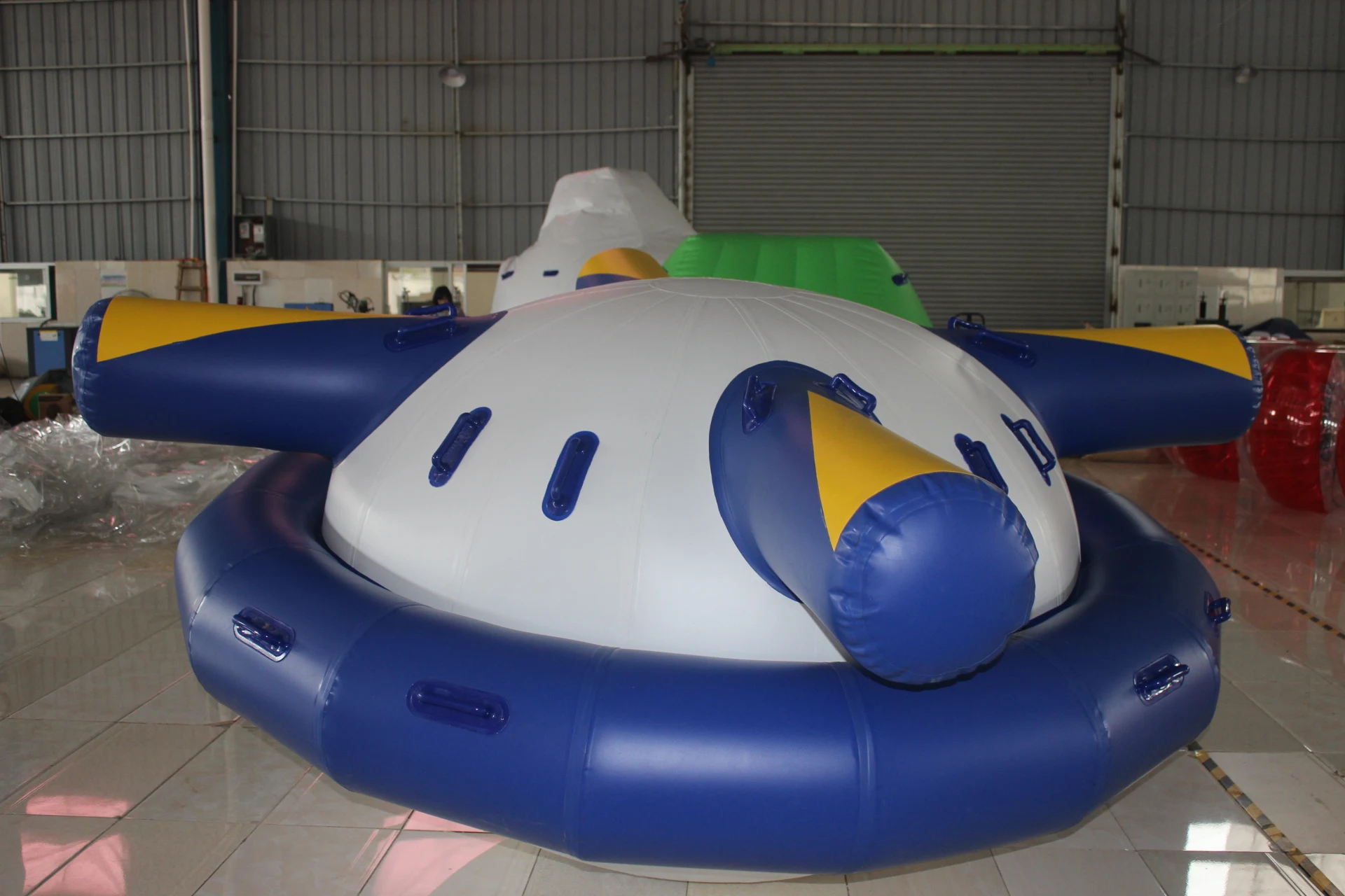 Water Trampoline 3m Diameter PVC Inflatable Bouncer Floating Inflatable Water Jumping Bed Play Equipment