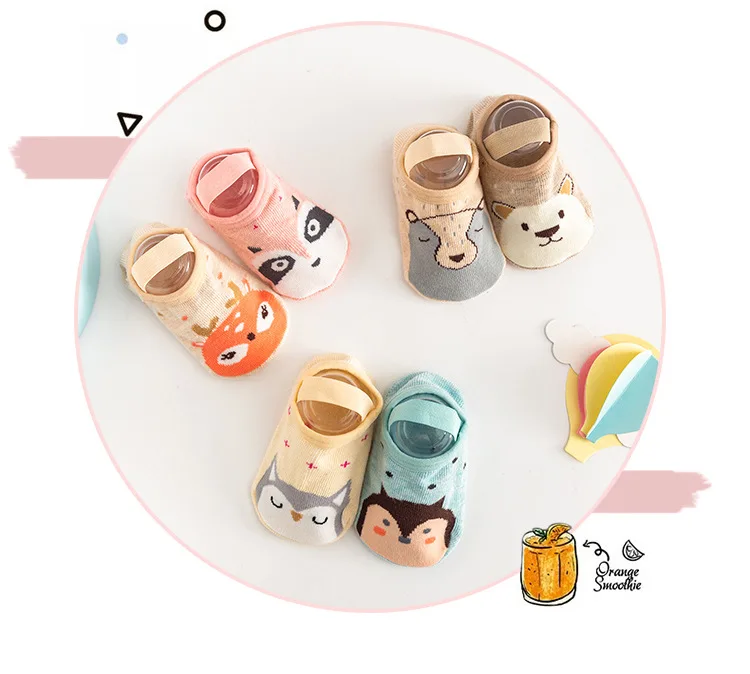 Wholesale hot sale comfort cotton anti slip toddler socks non skid ankle cartoon animal pattern baby non slip cute socks