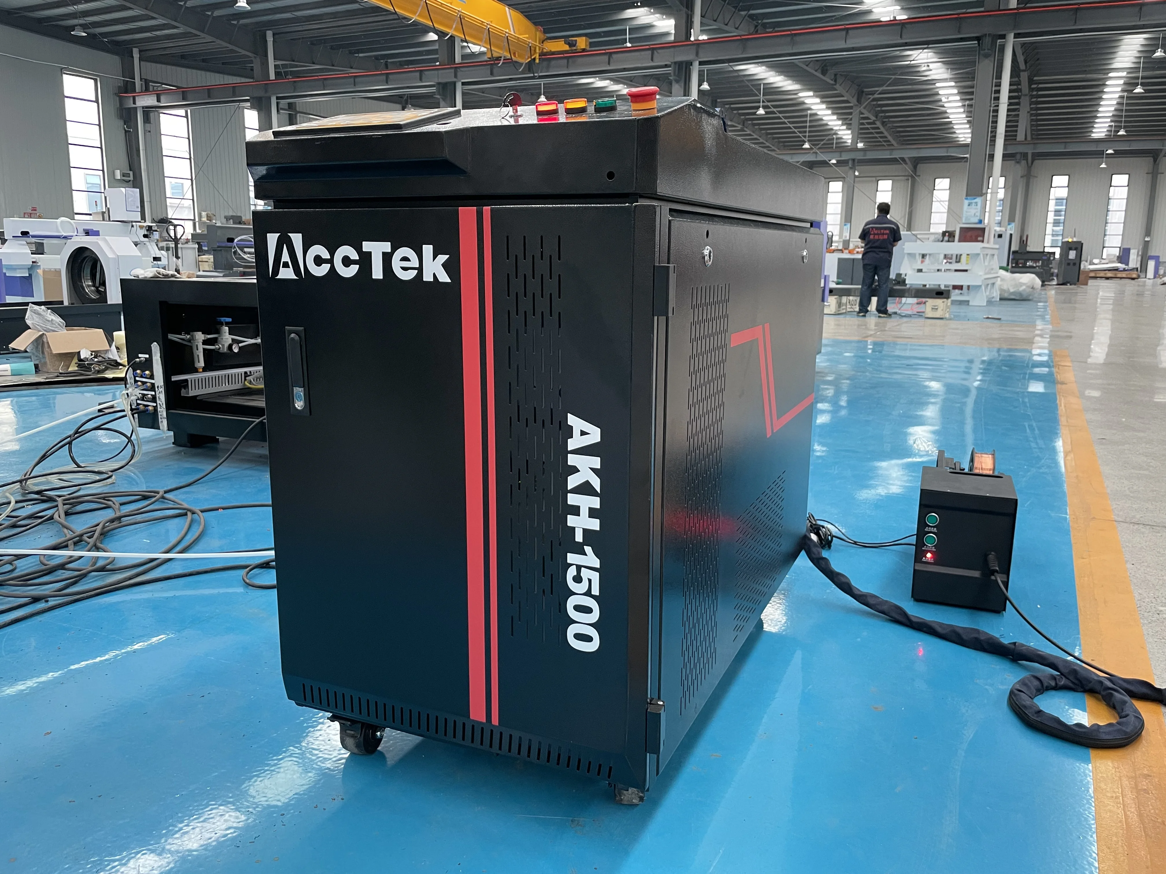 fiber laser small gun welding laser machine welding aluminium silver 2um laser weld machine