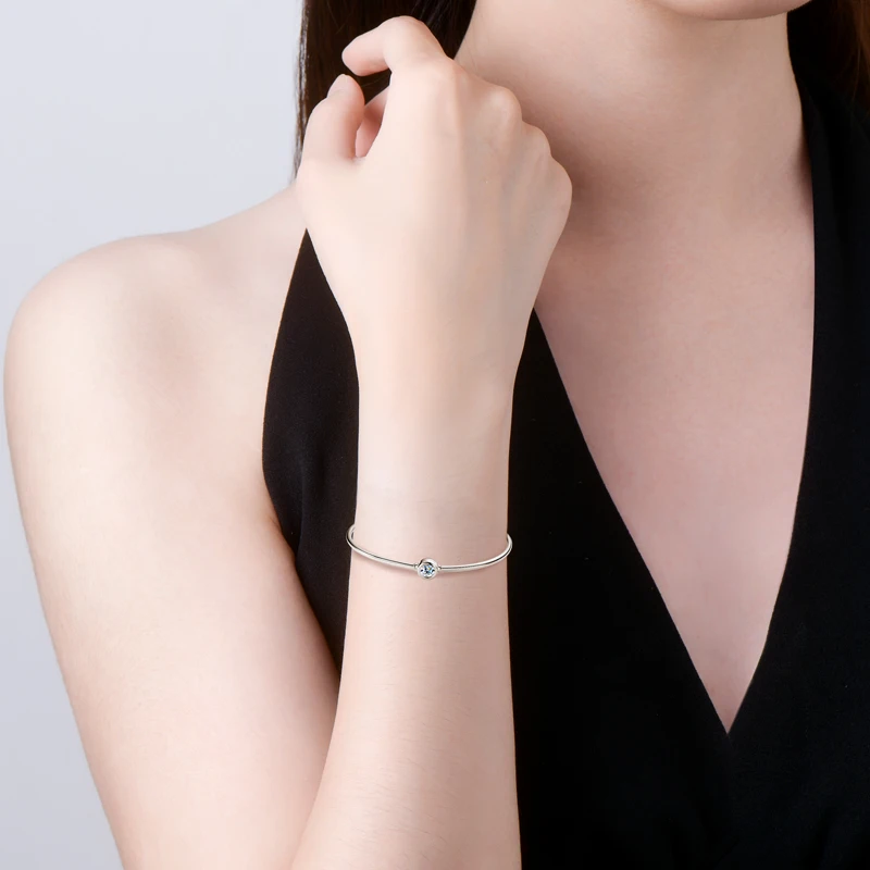 Classic Charms Birthday gift Hand Jewelry 925 Sterling Silver 0.5ct 5mm Bezel Round Moissanite Bangle Bracelet  for Women