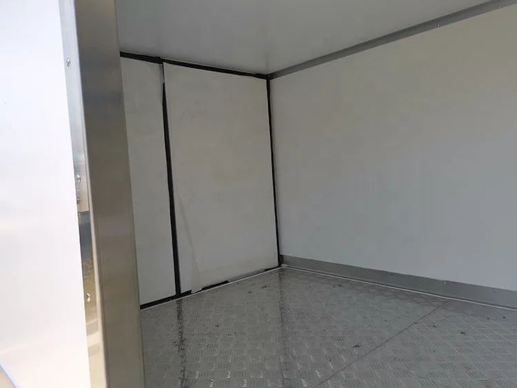 High quality cheap diesel Euro 5 refrigerated van truck mini refrigerated truck refrigerator car for sale