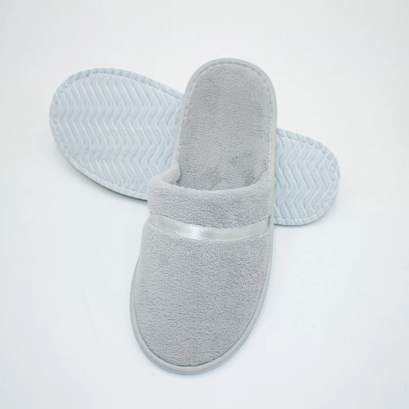 Custom Logo for Spa Disposable Hotel Slippers  OEM Wholesale Guest Bedroom Slipper Biodegradable Hotel Amenity