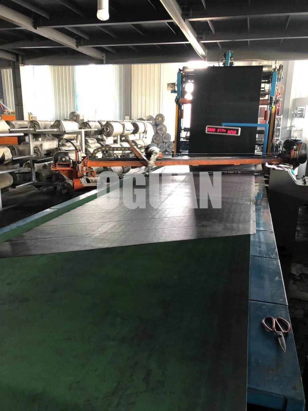 Hot sale Southeast Asia and Africa OGUAN brand repuestos de moto motorcycle wheels & tires