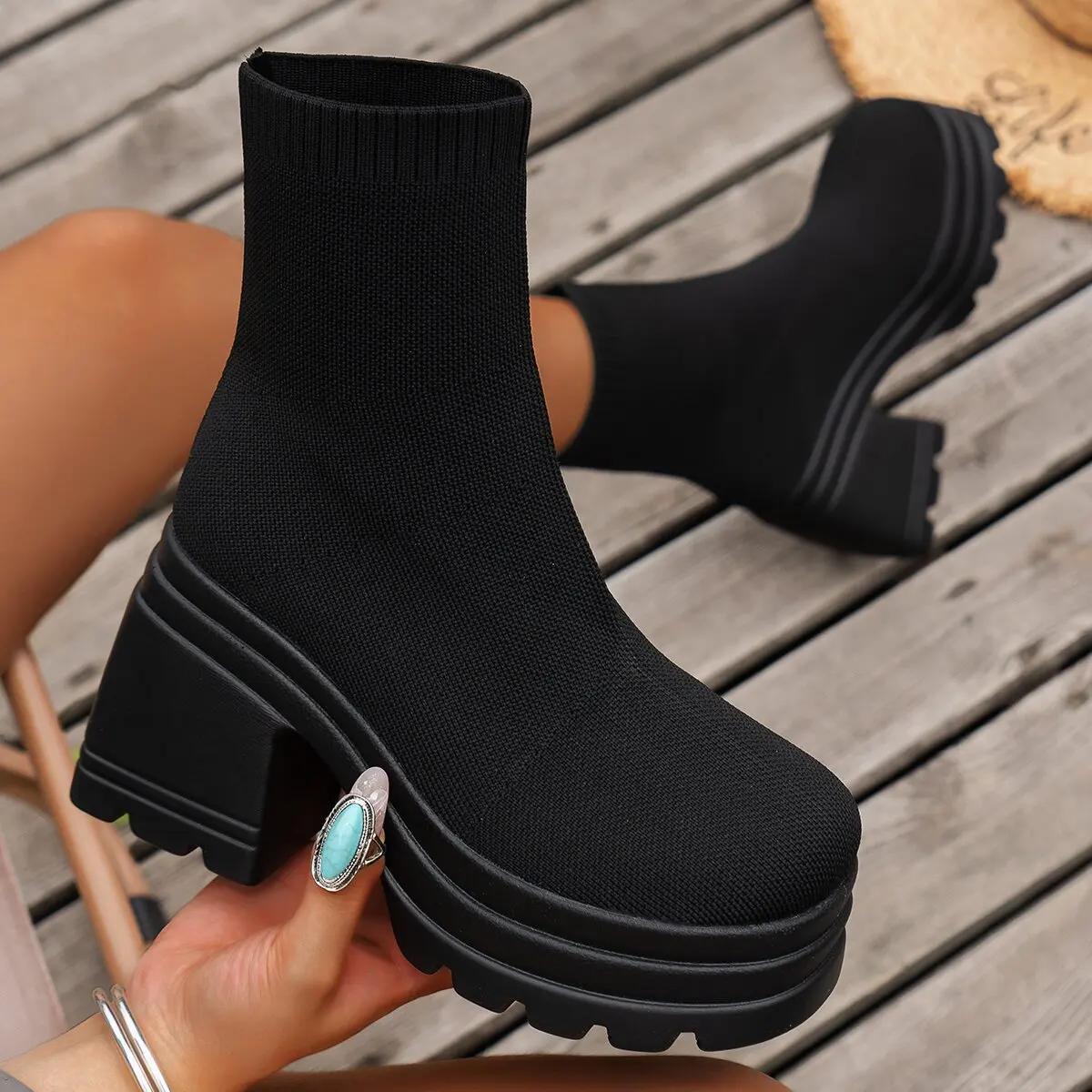 Wholesale Solid Color Ladies Thick Bottom Women Shoes Short Boots Round Toe Chunky Heel Platform Sock Boots