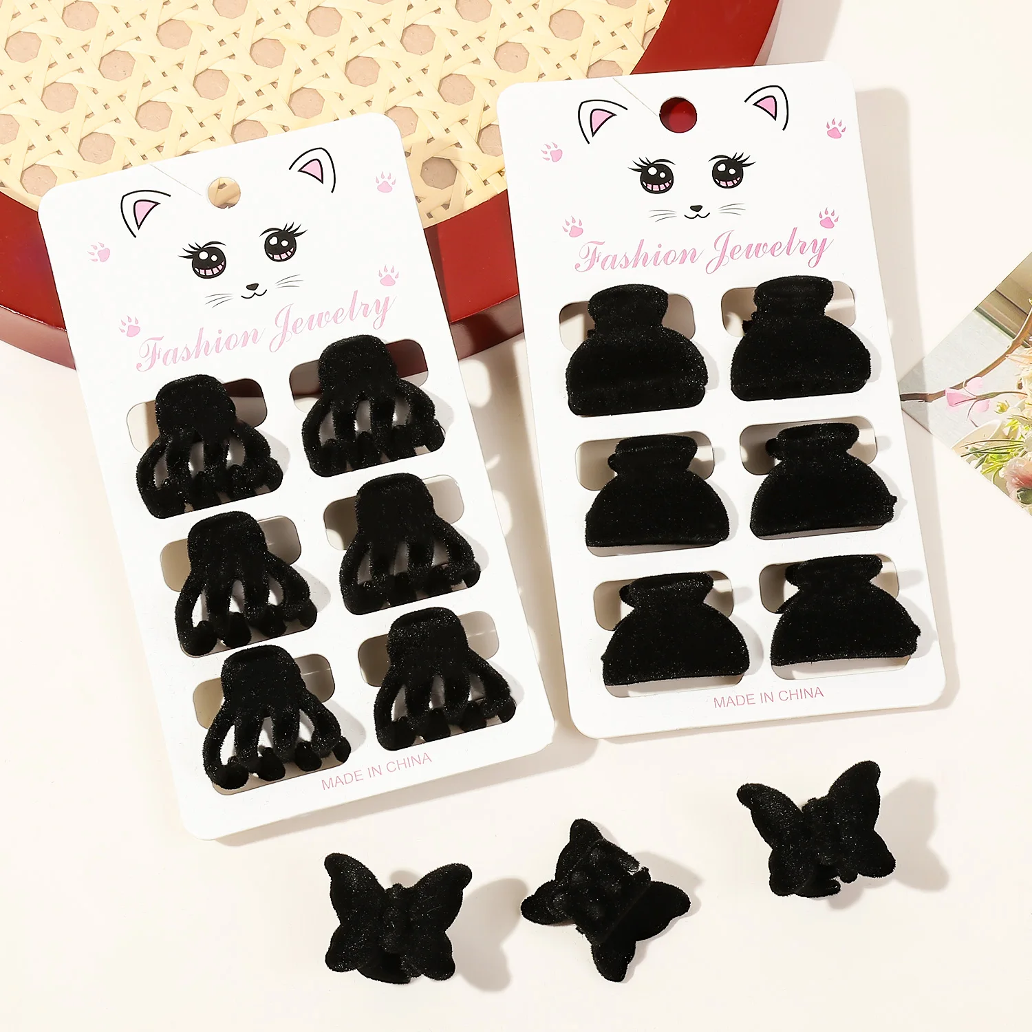 Korean Cute 6pcs/set Mini Flocking Plastic Hair Claws Geometric Flower Butterfly Hair Clips Set for Girls Women Accessories
