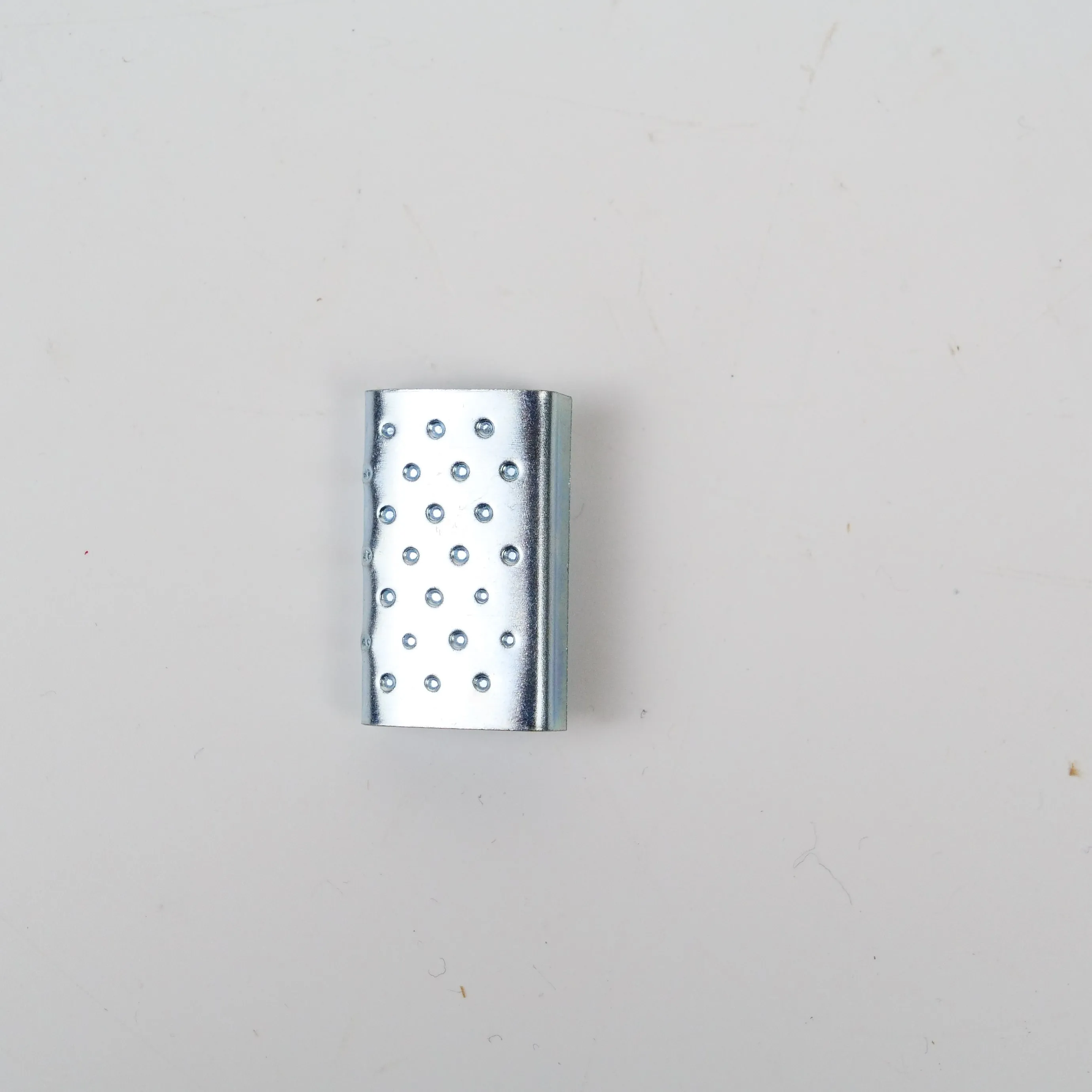 China Direct Manufacturer of Serrated Seal Clip for PP and PET Polyester Plastic Strap Buckle Packing Strapping Band Clips