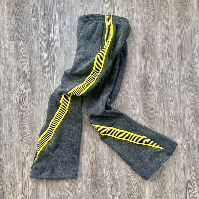 Huili Supplier Customized Striped Tape Side Wide Leg Sporty Pants Men Y2K Streetwear Nylon Track Pants Straight Leg Sweatpants
