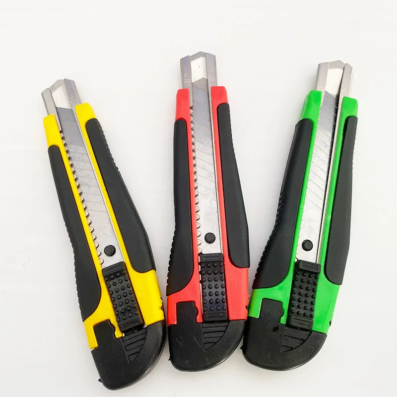 Retractable button/Auto retractable 170*42 ABS Plastic Handle SK5 promotion gift art knives with snap off 18mm SK5 lock blade
