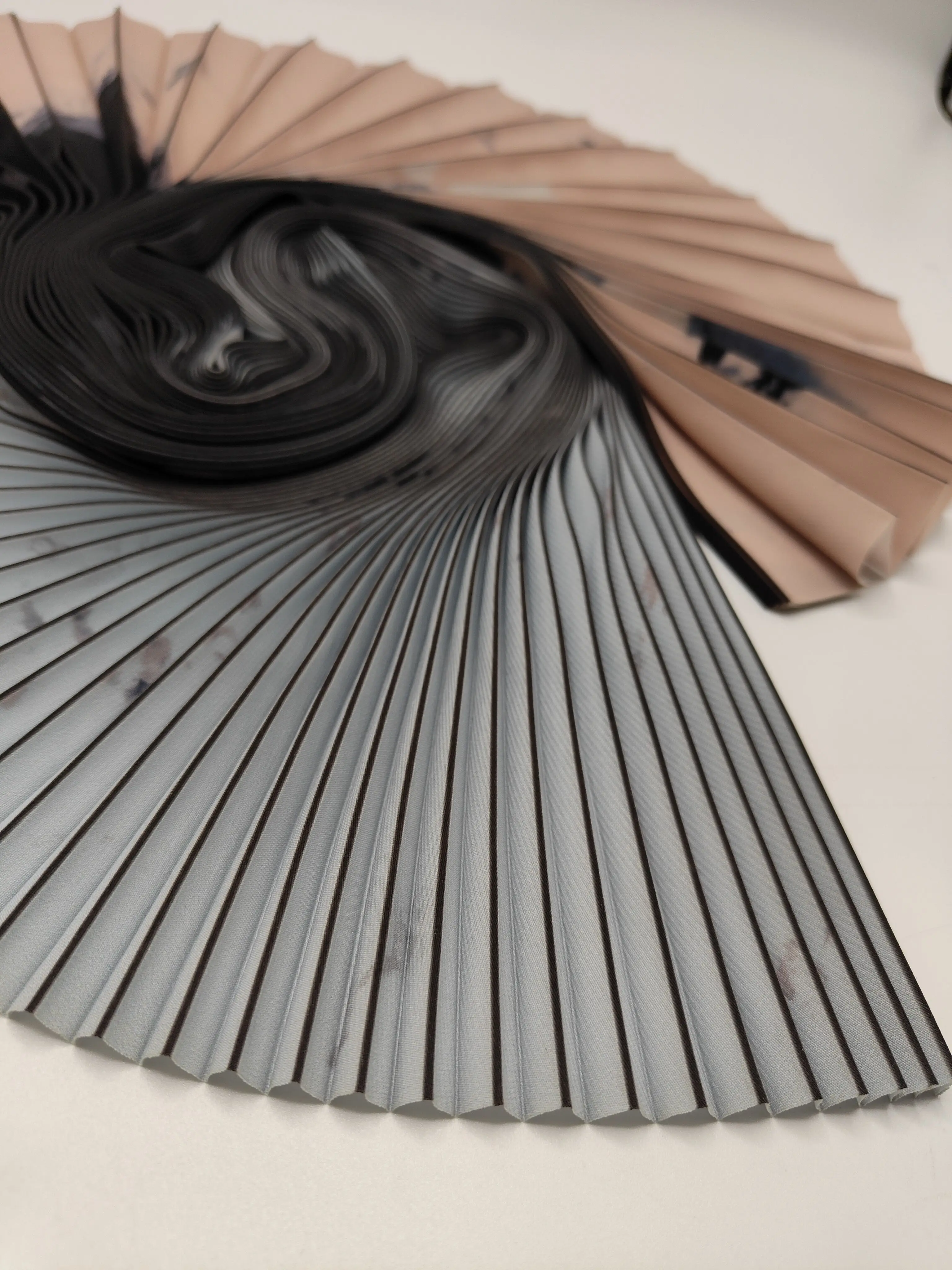 2023 Fashion Digital Printing Hand Wind Piano Fold Chiffon Fabric For Women Dresses