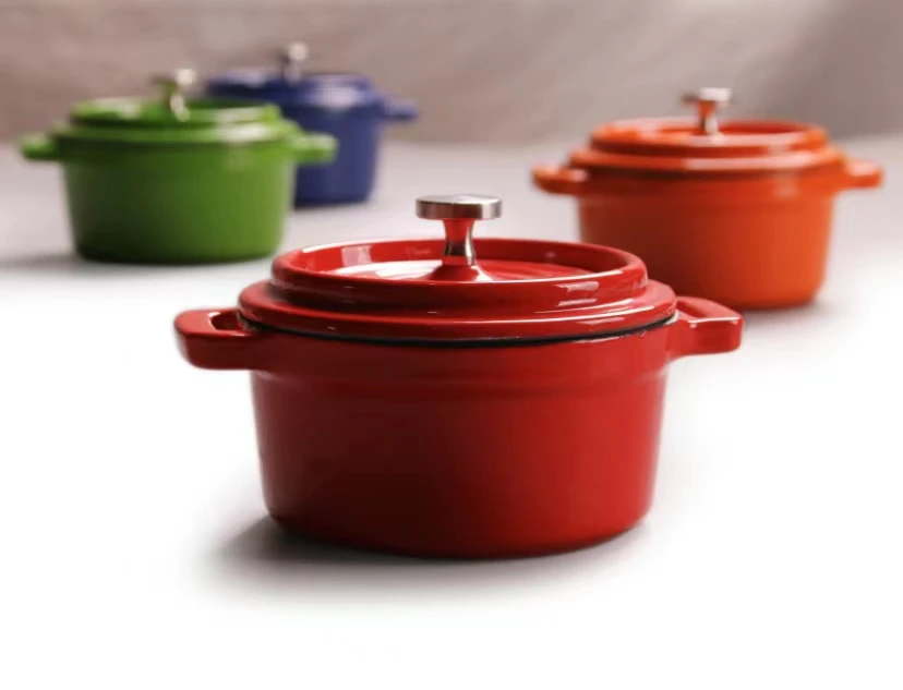 Amazon best seller Cast iron enamel stew pot soup pot non-stick pan Cast Iron Signature Round Dutch Oven for kitchen
