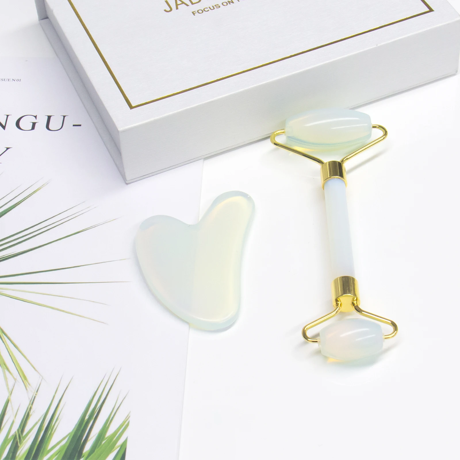 High Quality 100% Pure Natural Jade Facial Roller Noiseless Portable Anti Aging Face Massage Jade Roller