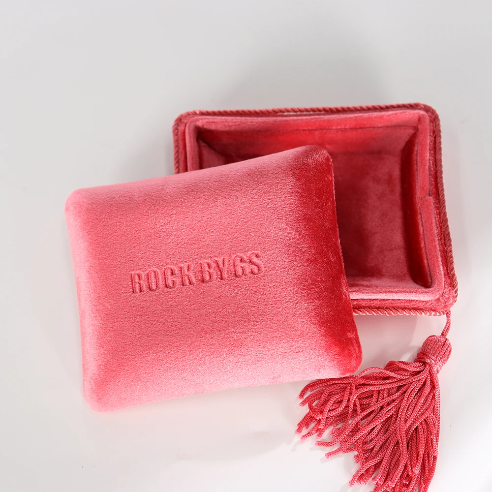 Personalised Vintage Elegant Velvet Suede Jewelry Box Luxury Bangle Bracelet ring Packaging Box Tasseled Velvet Jewelry Box
