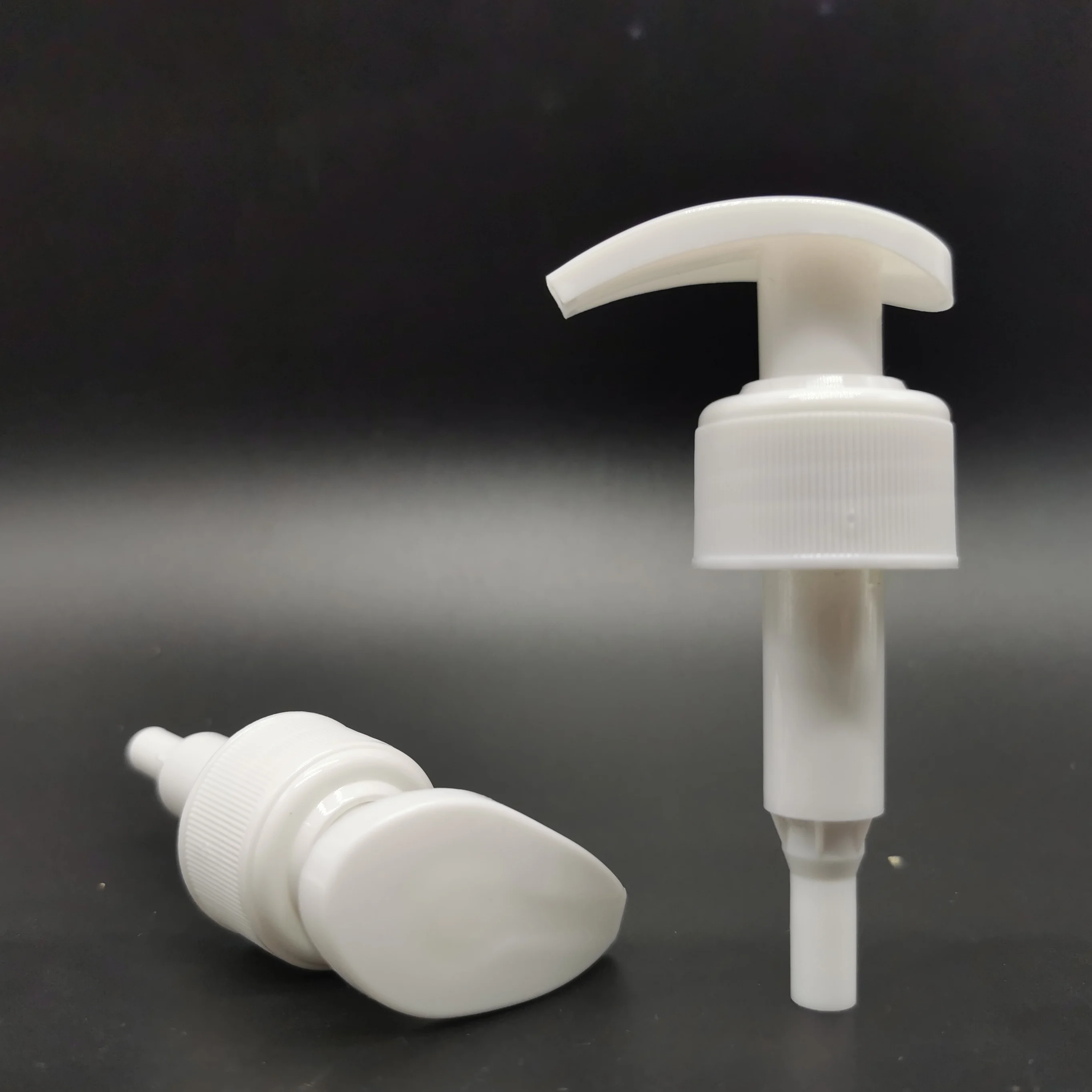 Lotion pump  28/410 Left-right switch lotion pump ,white color ,ribbed