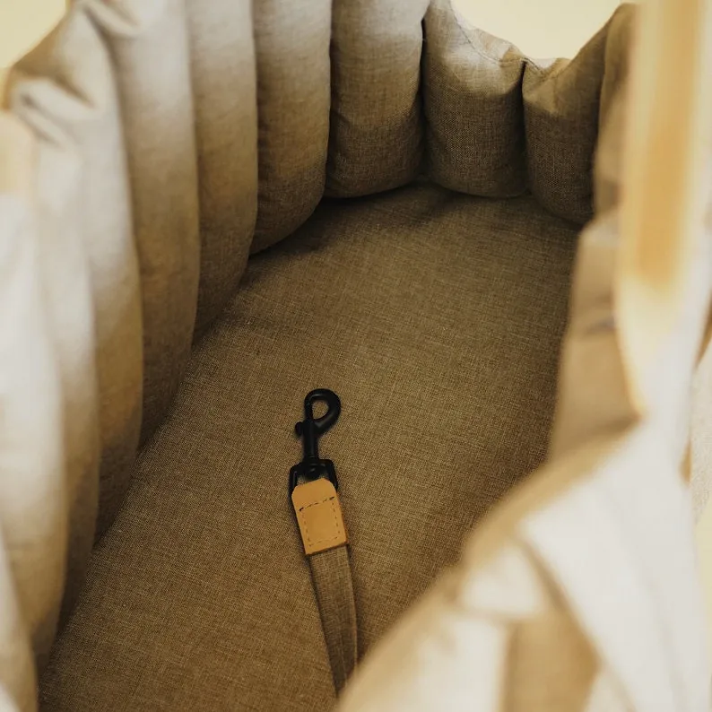 New Arrival Pet Travel & Outdoors Pet Carrier Bag Cat Dog Fabric House Pet Carriers