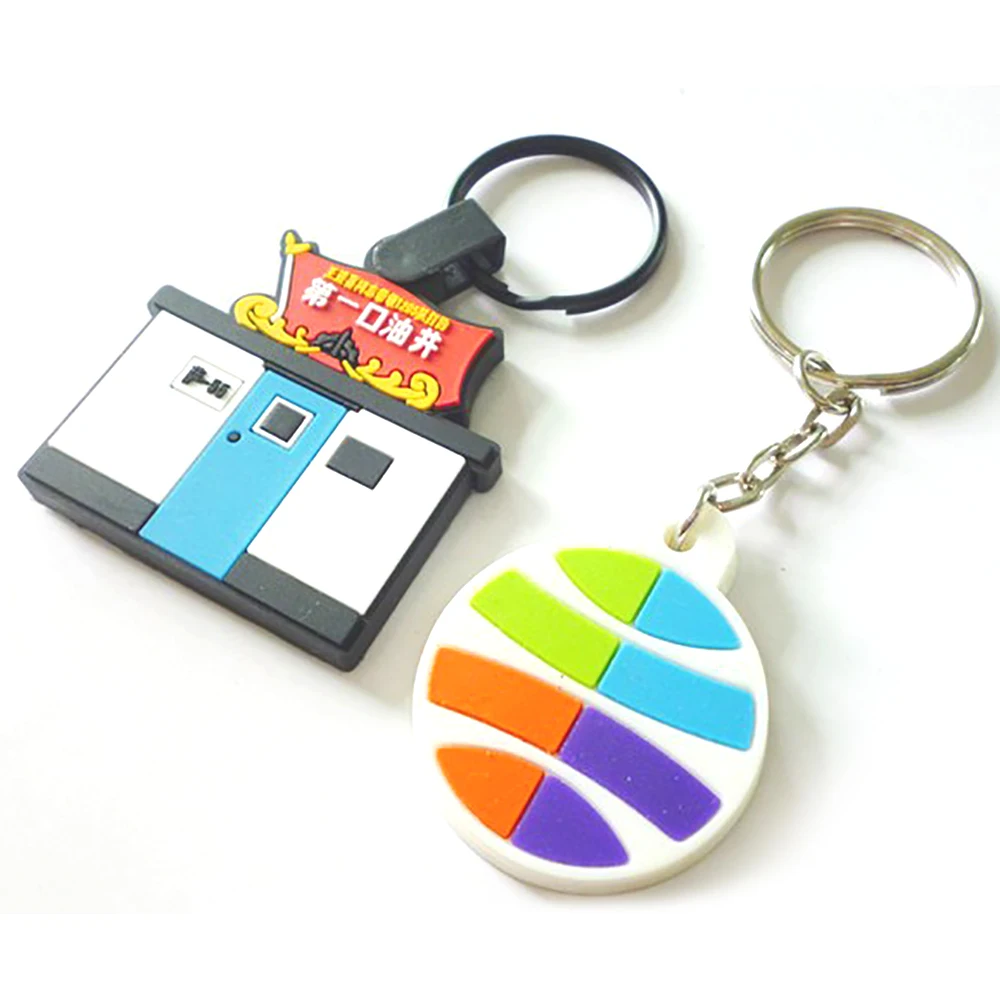 Top selling fashion keychain motor bike pvc most popular key chain customized name pvc keychain tractor model pvc key chain