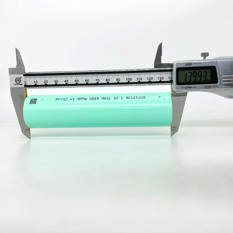 Wholesale Deep Cycle Pin LFP Cylindrical Lithium Battery 33138 32140 40138 3.2v 15ah 20ah LifePo4 Power Battery For Solar System