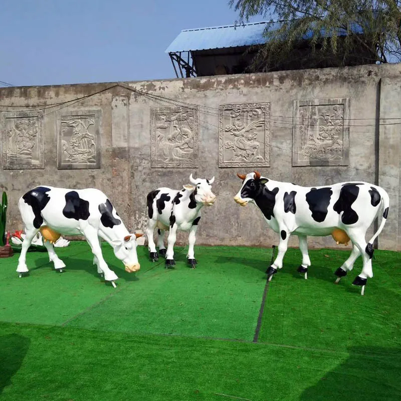 Wholesale Custom FRP Cow Sculpture Commercial Street Landscape Decoration Park Decorative Sketch Painted Cow Sculpture