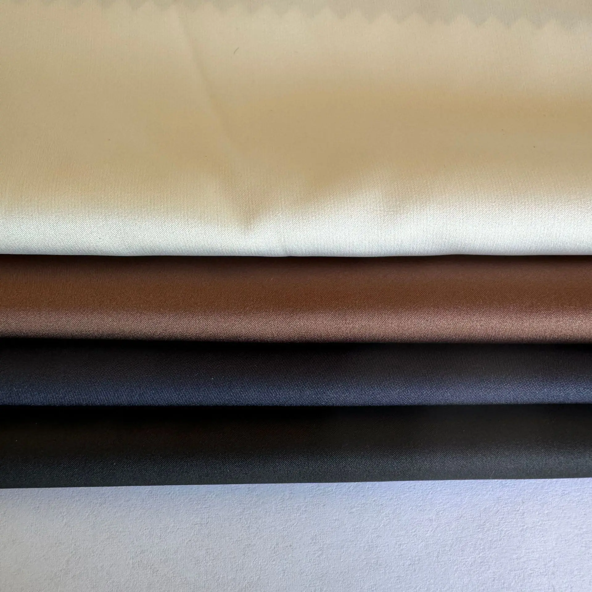 High density cotton Pongee 15D 25D 30D satin fashion down jacket fabric three anti-ironing film no bile anti-velvet