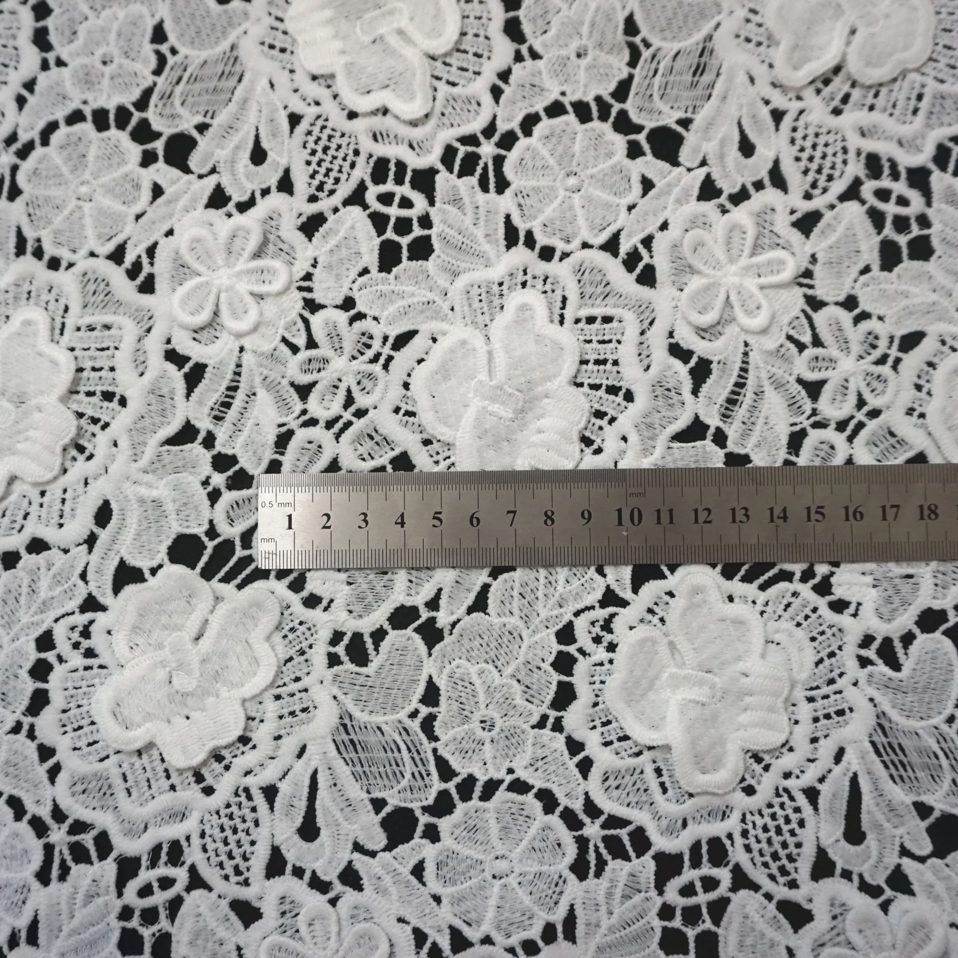 Excellent Quality New 3D Stereo Water-Soluble Embroidered 125cm Lace Fabric Milk Silk Full Home Textile Clothing Dyeable Plain