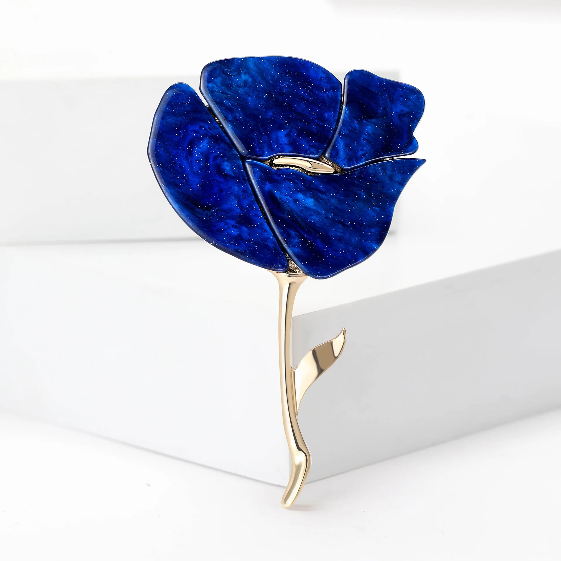 Wholesale Fashion Brooches Women Rose Gold Plated Acrylic Rose Pin Brooch Flower Brooch For Clothing