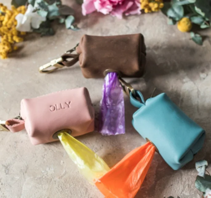 Custom Logo Outdoor Travel Leather Pet Dog Poop Bag Holder Dog Waste Bag Dispenser