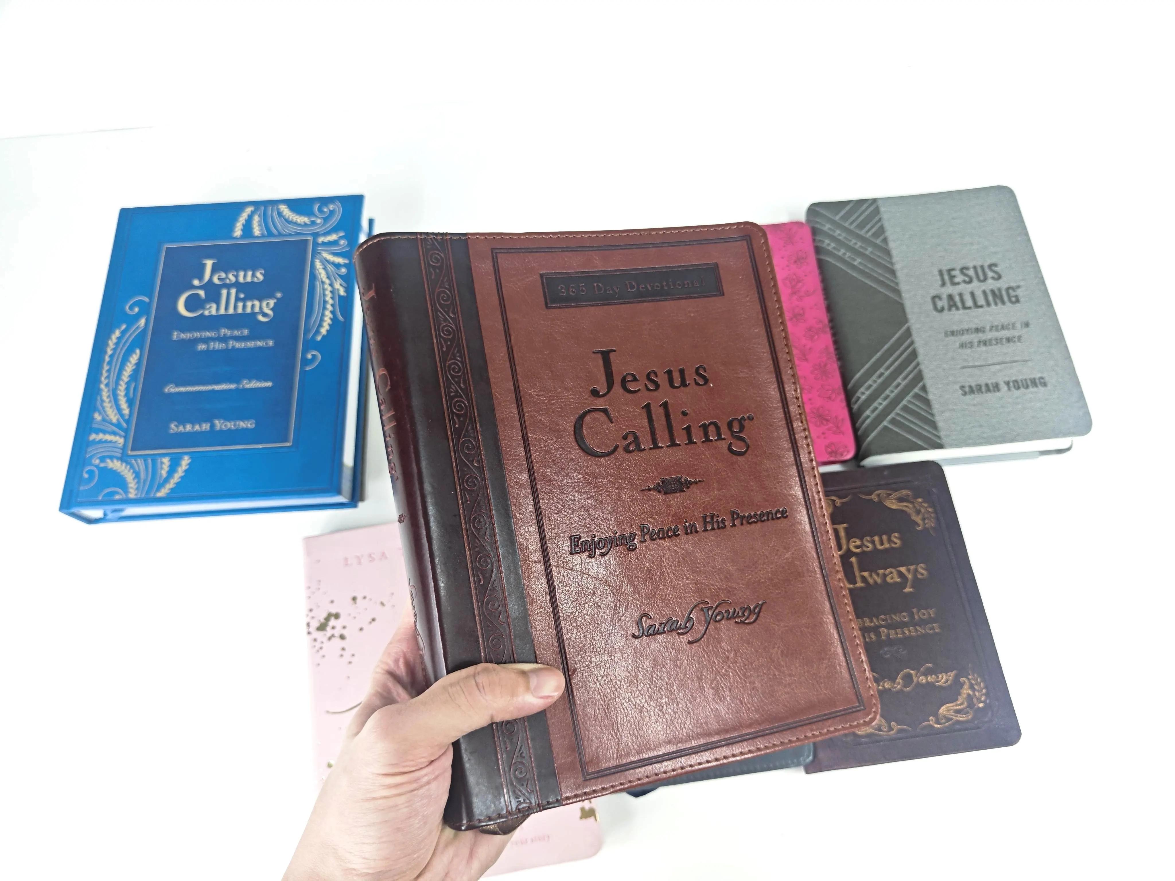Premium Executive Customized gold foil debossed Logo A5 promotion faux leather agenda Luxury Pu Leather book cover