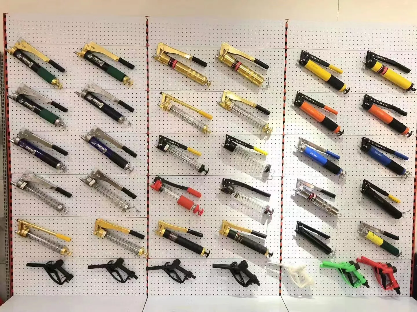 Automobile Lubricating Oil Filling Equipment Manual Grease Machine Universal Gun Head Pneumatic Grease Machine Accessories