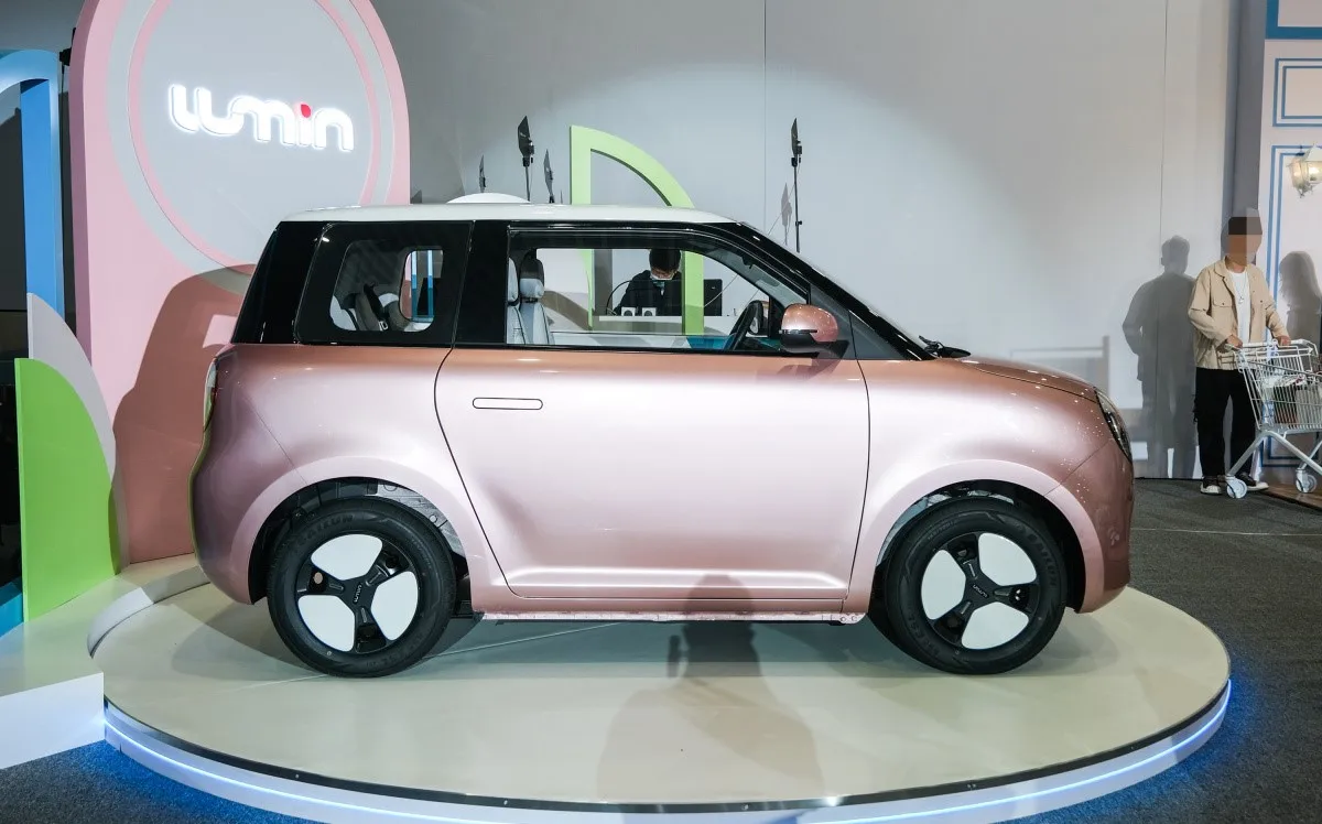Changan Lu min 2022 155km sweet small and convenient electric vehicles 4-wheel Chinese cheapest car second hand car