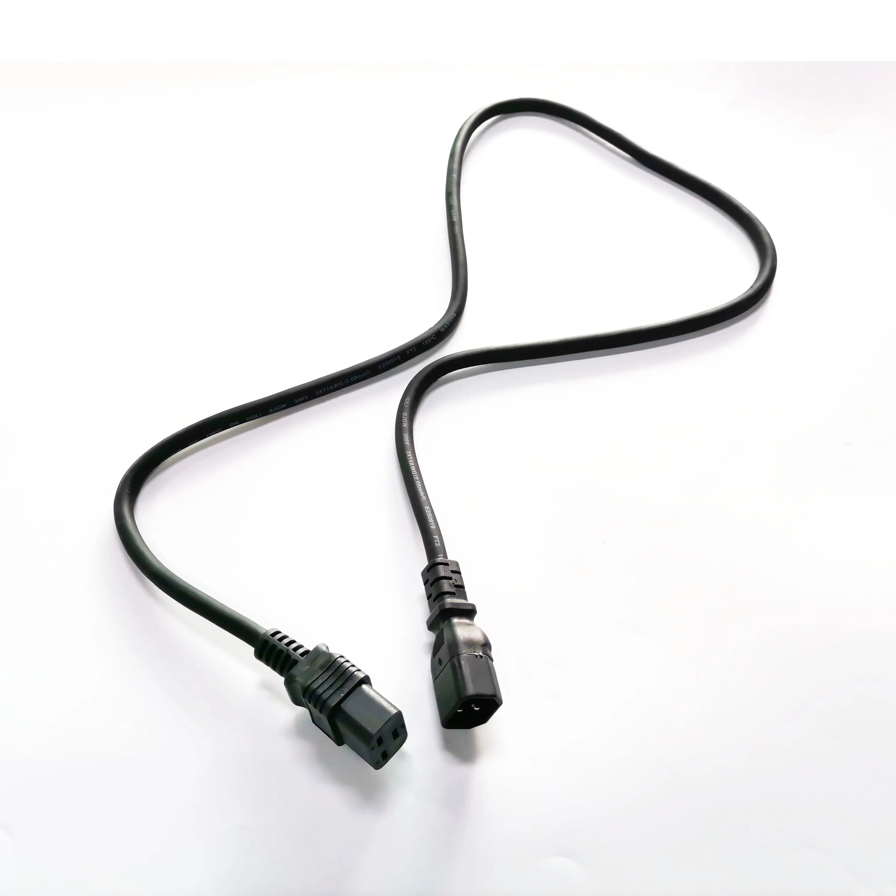 Черный удлинитель SJOW FT2 14AWG 1,8 м C14 к C19