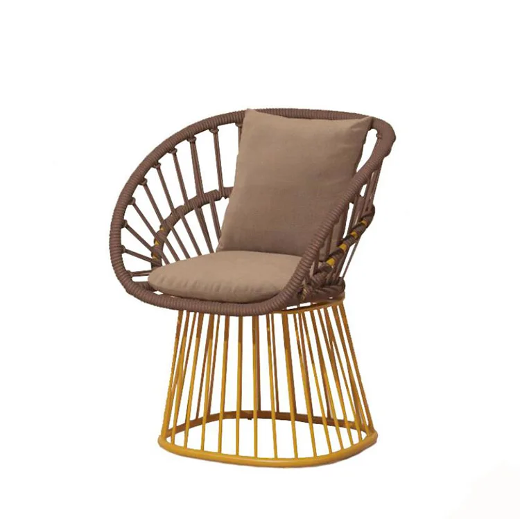 Оптовая продажа, легкие роскошные современные обеденные стулья и столы для ресторанов и отелей, Пляжное патио, уличный Плетеный обеденный набор из ротанга для сада