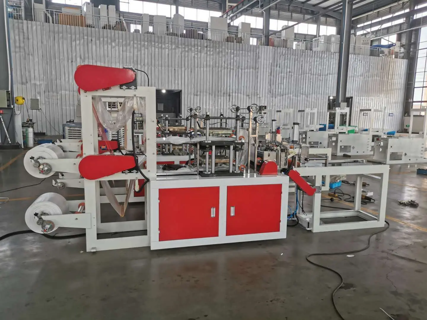 DHB-600 Computer Control Disposable Film Glove Machine