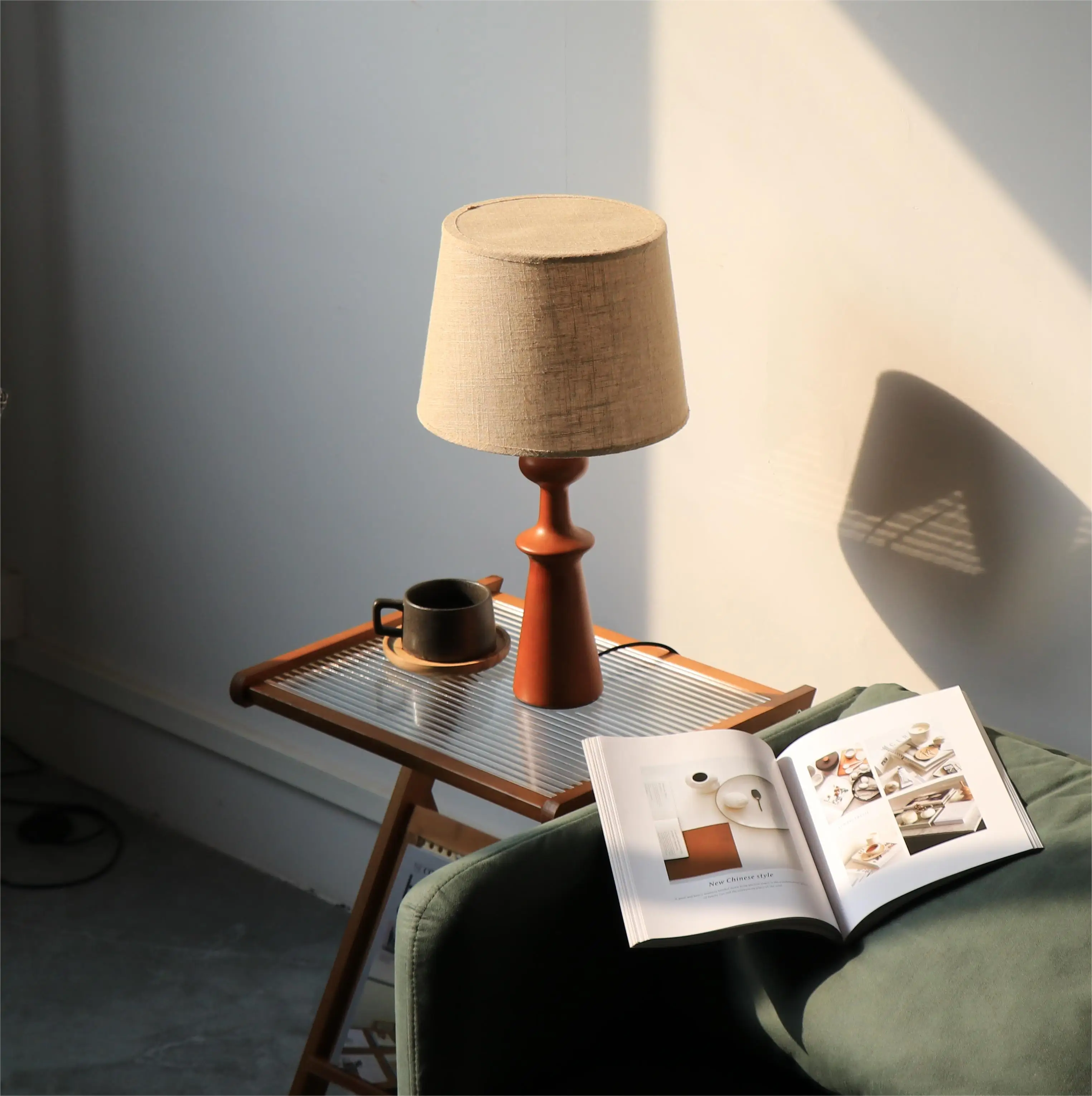 BCSI factory wholesale new room design luxury wooden base bedroom bedside hotel luxury decorative table lamp