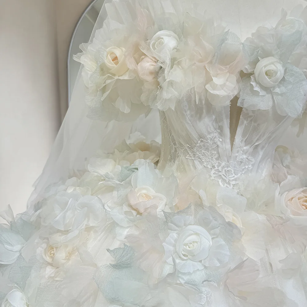 Elegant Short Sleeve Ball Gown Wedding Dress Luxury 3D Floral Appliques Customized Vintage Bridal Gown Dw0087