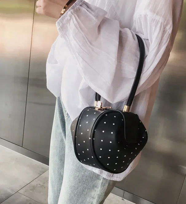 
New Korean fashion ladies PU Leather polka dot lock small round bag Dumpling Top-handle Women Handbags 