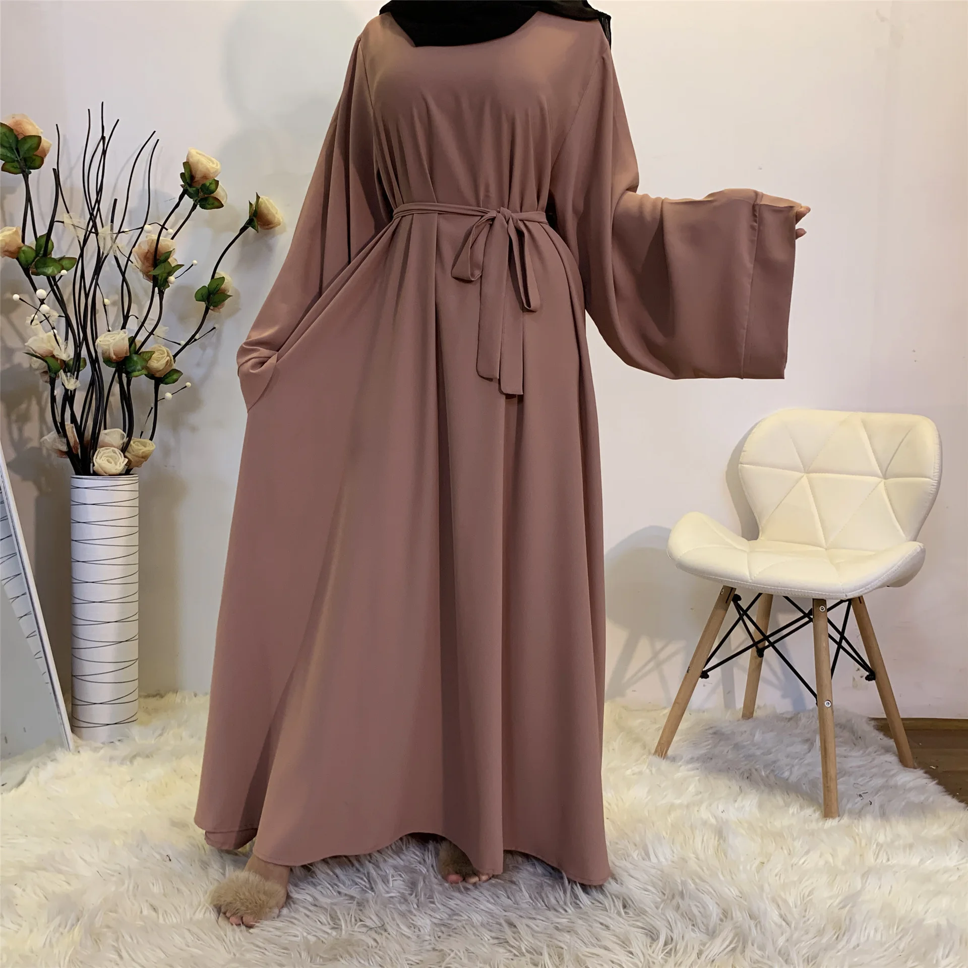 Factory ready-made wholesale solid color large lace-up women muslim dress support customization