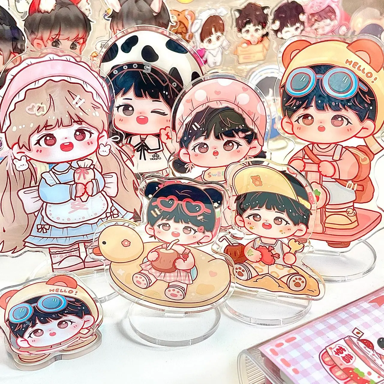 High Rated Custom Acrylic Sanrio Keychain Shake Standee Kpop Acrylic Anime Keychain Charm Standee Custom